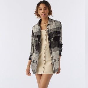 O'Neill Charcoal Black & Cream Plaid Oversized Button Up Flannel Shirt - XS EUC